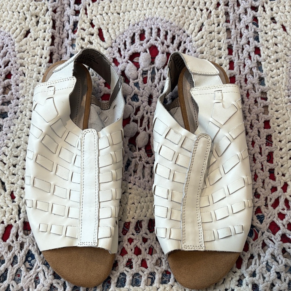 Zara Cream Woven Sandals